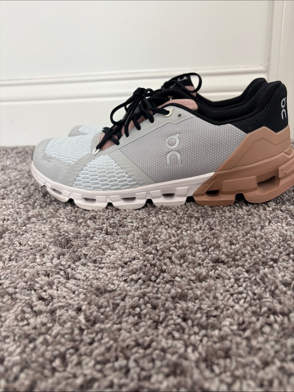 On Running Women’s Sneakers in Light Gray, Black & Brown - Picture 2 of 6